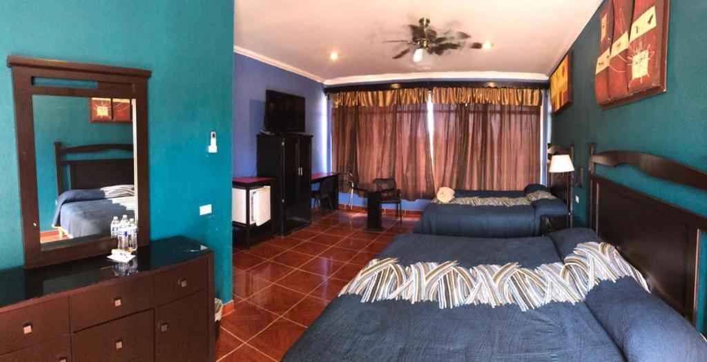Hotel Paraiso Del Valle Ciudad Constitución Extérieur photo